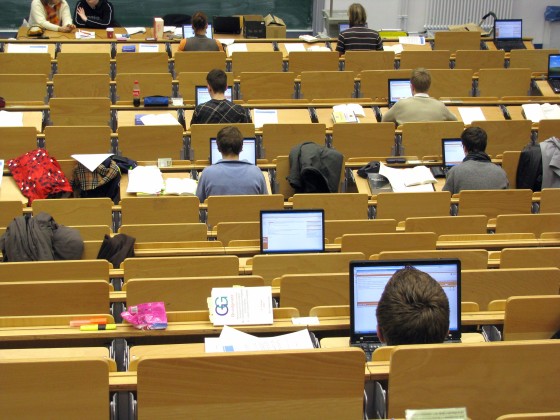 Foto: E-Klausur wird im Hörsaal geschrieben